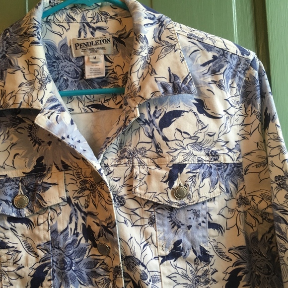 Pendleton Jackets & Blazers - VINTAGE Pendleton White Blue Floral Jean Jacket PM